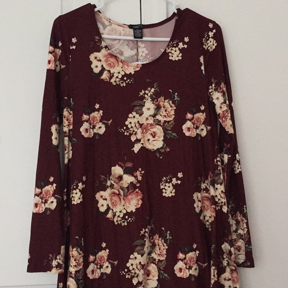 rue21 Mini Dress. Long Sleeves